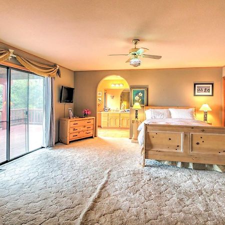 Spacious Kelseyville Home With Large Lakefront Deck! Ngoại thất bức ảnh